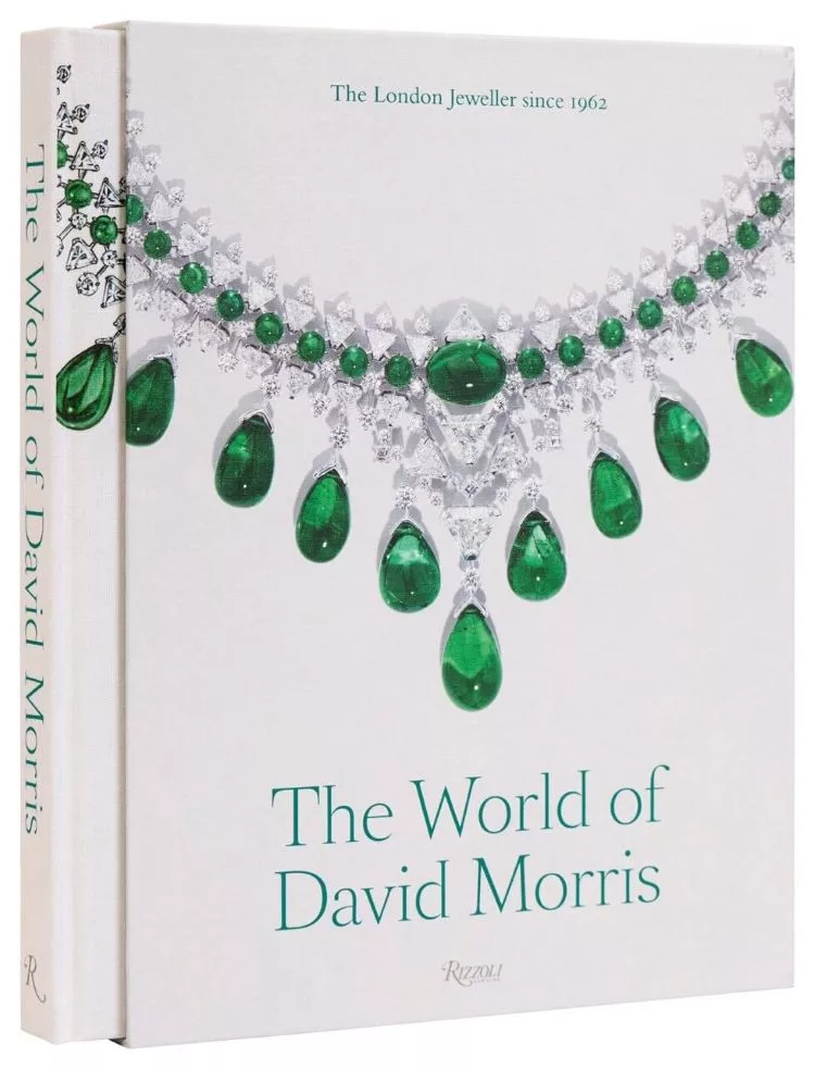 Book cover of "The World of David Morris: The London Jeweller" featuring elegant typography and a sophisticated design emblematic of luxury jewelry.